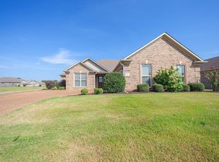 6 Hawk Meadow Cv, Jackson, TN 38305