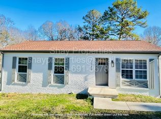 2220 Roundtree Rd, Knoxville, TN 37923