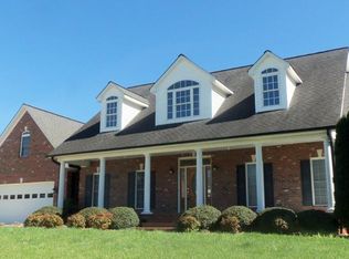 2860 Wheatfield Ct, Lincolnton, NC 28092