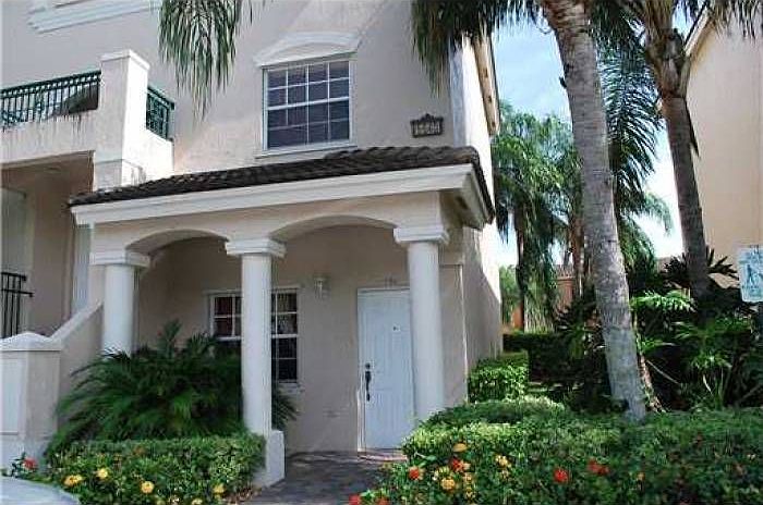 1st image of 5640 NW 115th Ct APT 105