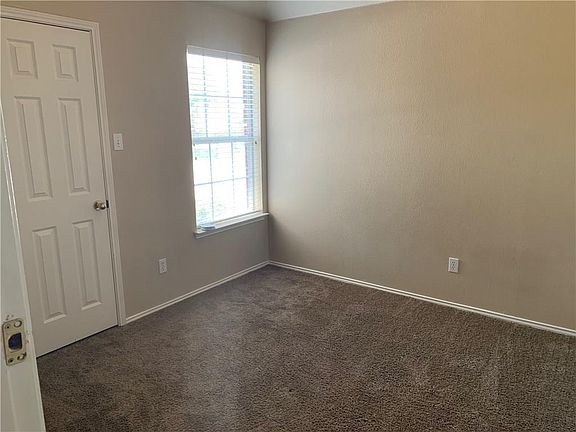 5th image of 2054 Saint Anne Dr