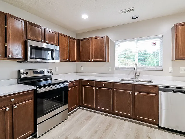 3775 Marshlane Way — Photo 7