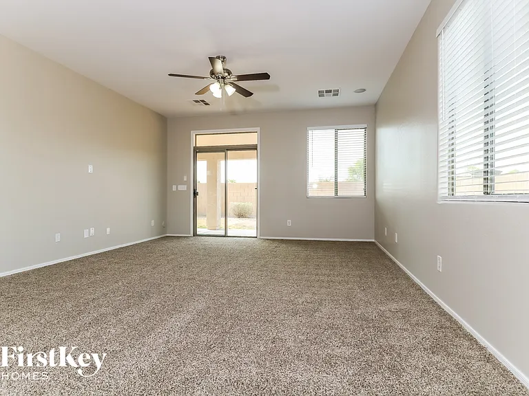 7227 W Saint Charles Ave — Photo 5