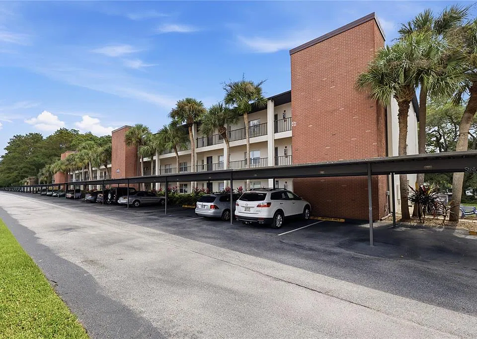 2438 Enterprise Rd #20