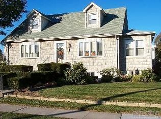 942 3rd Ave, Franklin Square, NY 11010