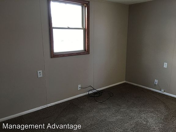 4th image of 816 Somerset Dr