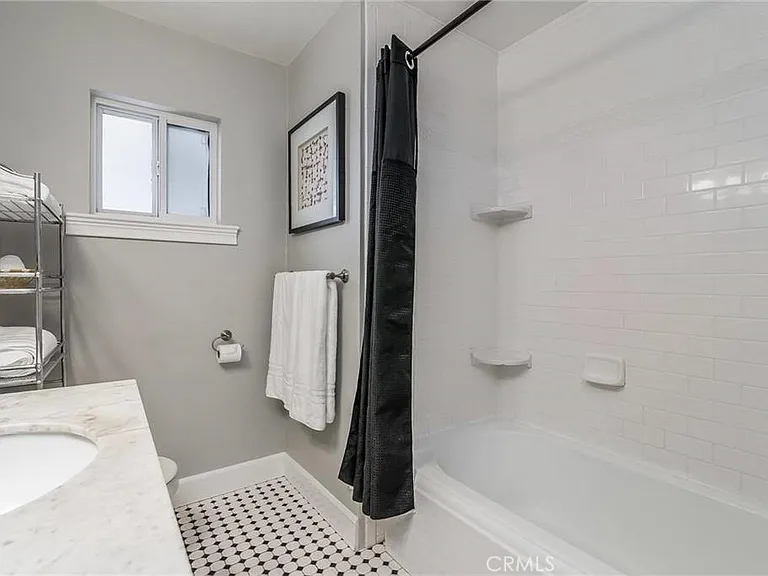1210 E Oakmont Ave — Photo 16
