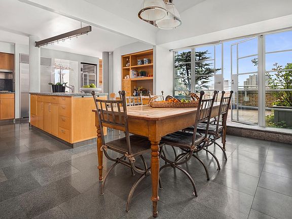 5th image of 310 E 46th St Penthouse Hj