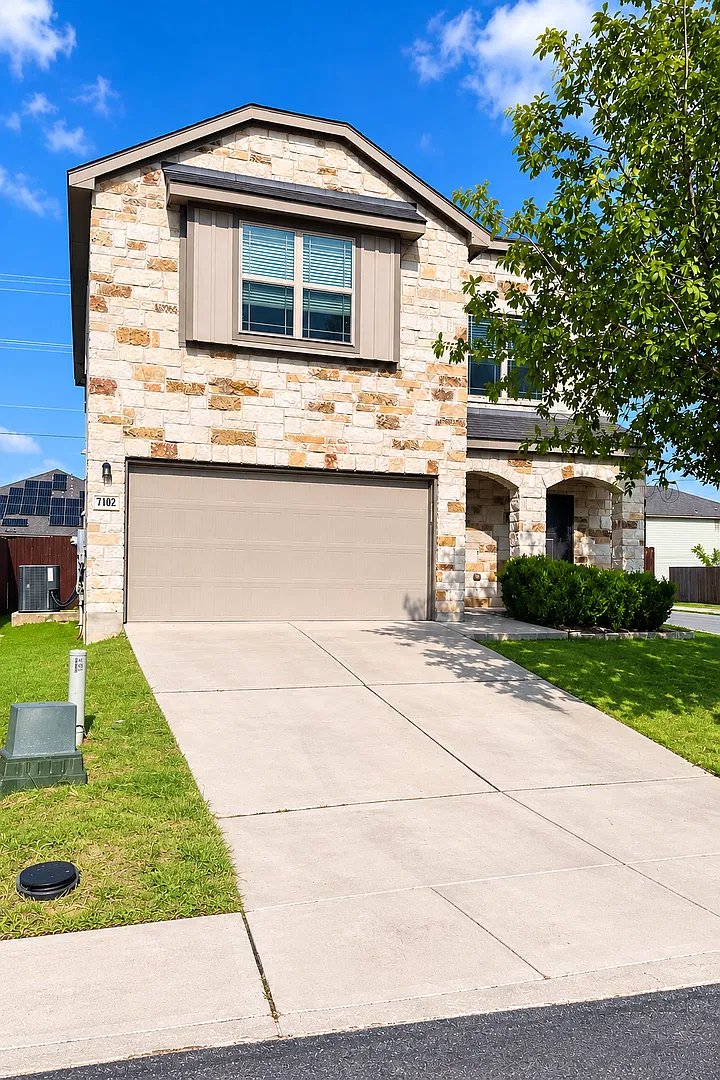 Open Design In Northeast Crossing On Large Corner Lot! 3 Bedrooms + Study/2.5 Baths/Game Room/2-C... — Photo 1