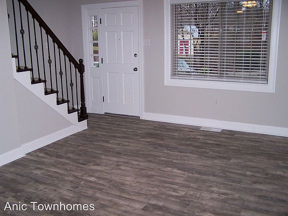 4th image of 550 S Clay Ave APT 5B
