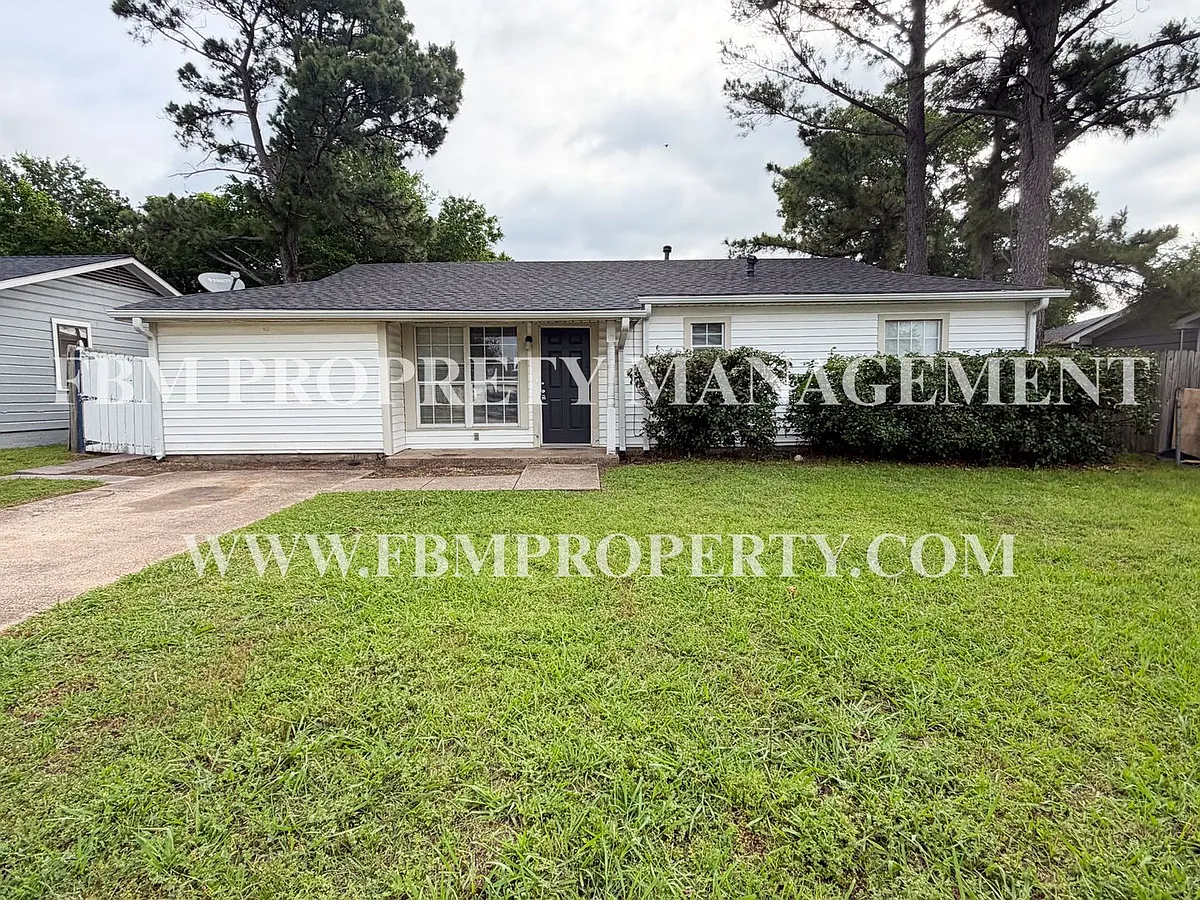Building Photo - 136 Highland Dr