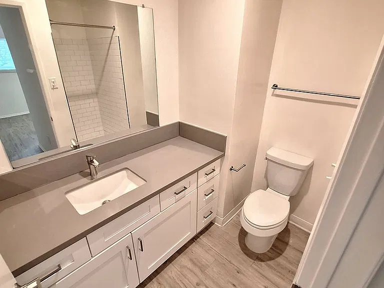 12625 Pacific Ave #4 — Photo 16