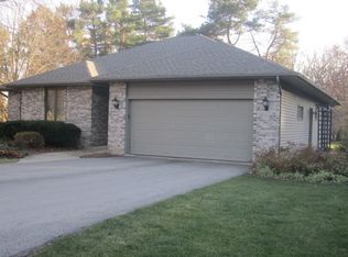 W8901 Deer Run Trl, Cambridge, WI 53523