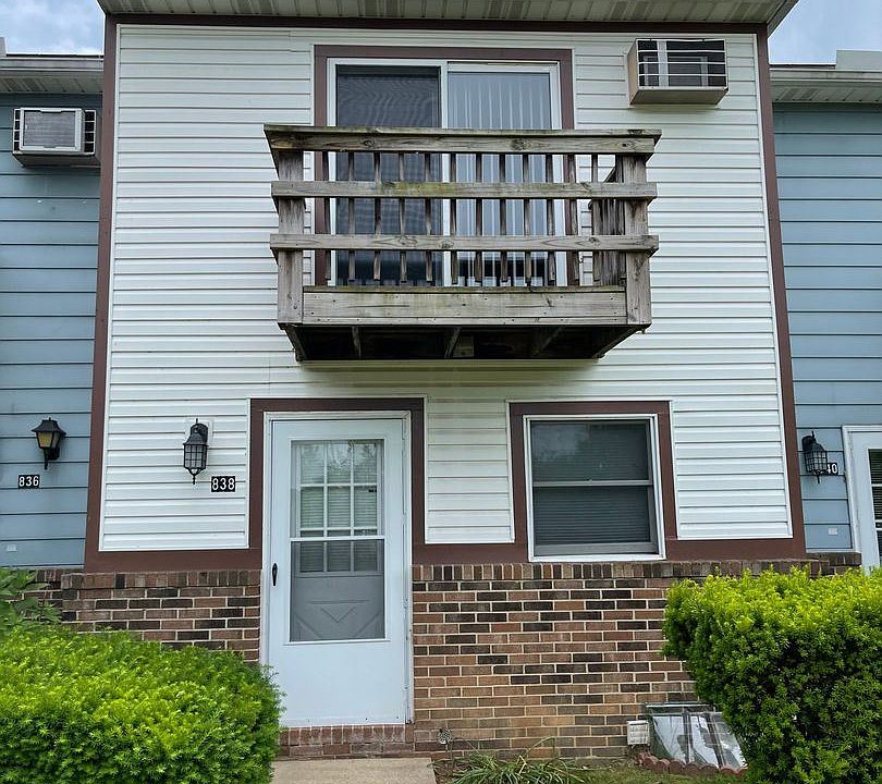 1st image of 838 Southgate Dr