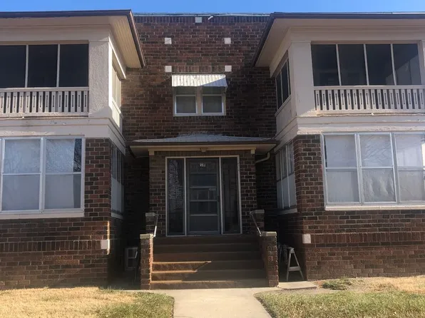 511 N Adams St APT 4, Junction City, KS 66441