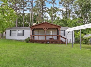 121 E Oak Shadows, Onalaska, TX 77360