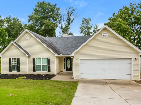368 Embassy Dr, Winder, GA 30680