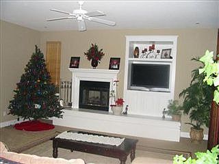 4th image of 949 Dry Creek Pl