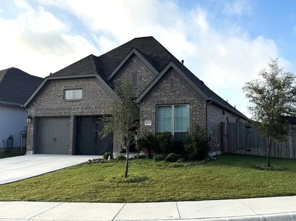2037 Creekview, Seguin, TX 78155