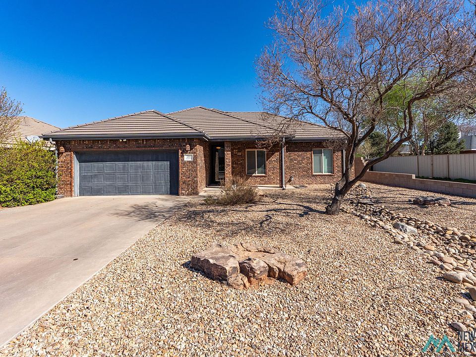 1st image of 200 Mariposa Dr