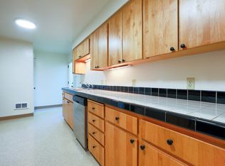 10247 SW Eastridge St SUITE 91, Portland, OR 97225