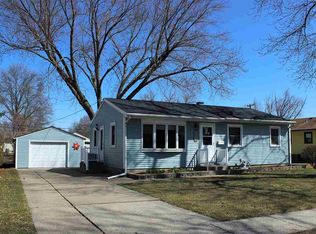 2012 W 35th St, Davenport, IA 52806