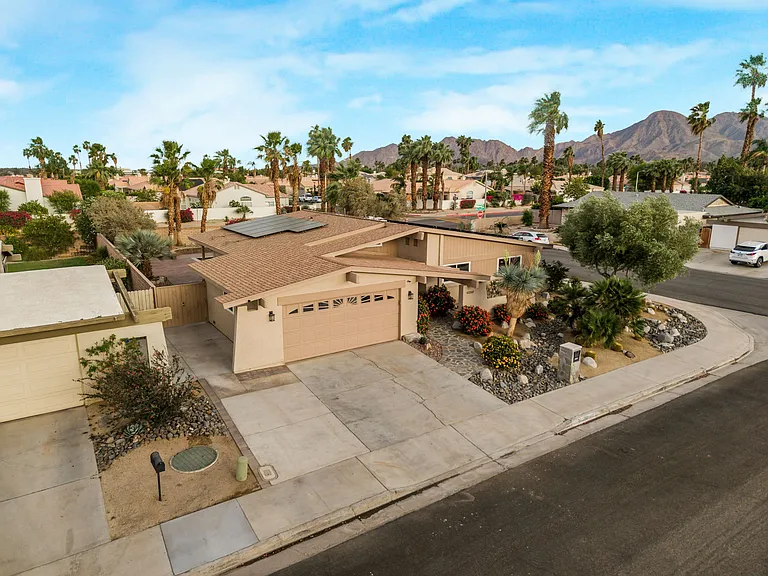 43260 Silktree Ln — Photo 40