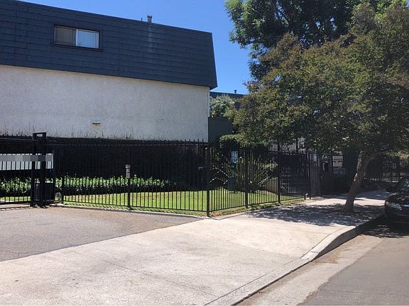 2nd image of 18550 Hatteras St #No115
