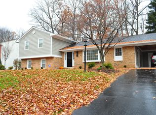 2210 Abbotsford Dr, Vienna, VA 22181