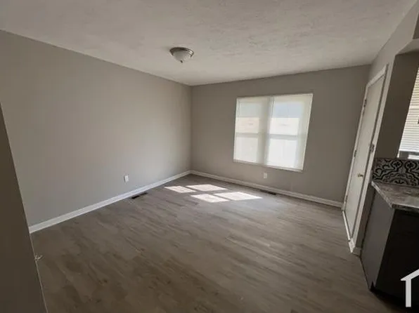 9412 Mount Auburn Ave, Cleveland, OH 44104