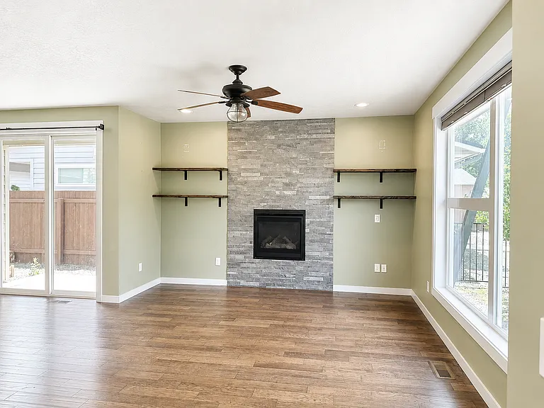 1634 S Oakland Ave — Photo 4