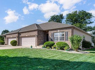 5544 Maggie Mae Ct, Crown Point, IN 46307