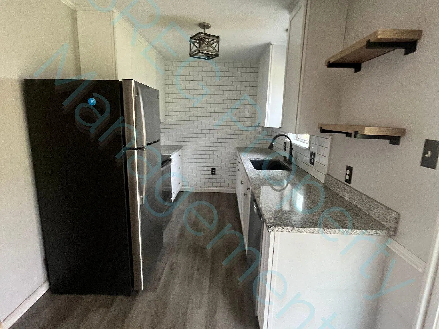 3 bed, 1048 sqft, $1,150 — Photo 3