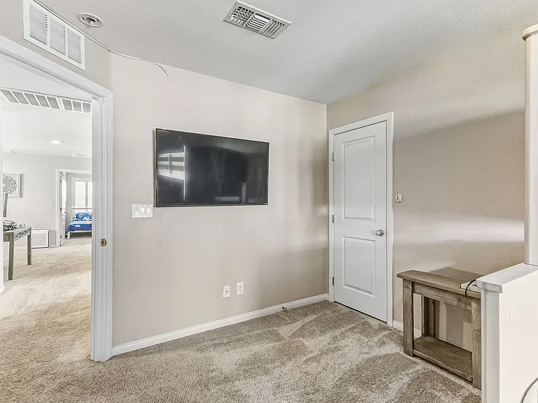 5390 Robinera Ct — Photo 31