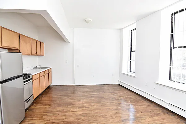 Rented by Bohemia Realty Group | media 12