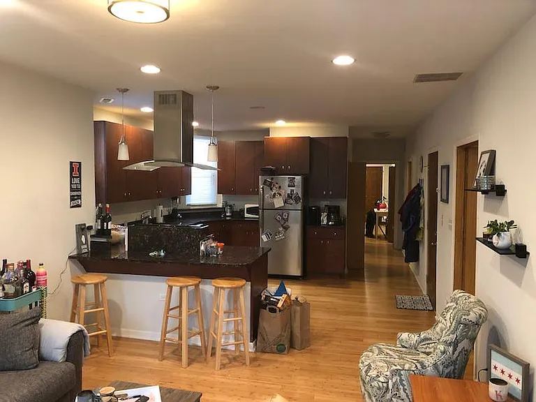 3416 N Greenview Ave #3 — Photo 3