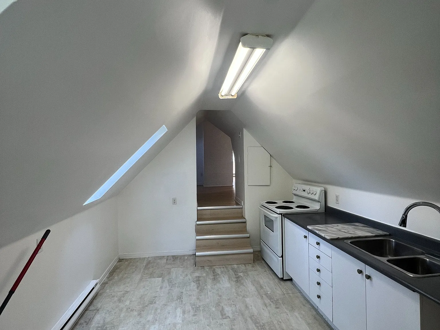 2 bed, $1,800 — Photo 4