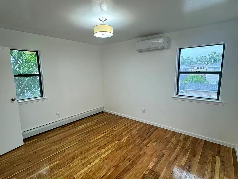 376 Newbridge Rd — Photo 5