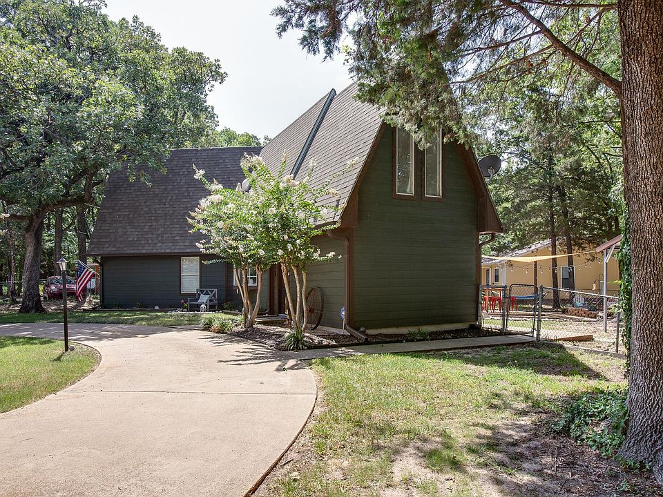 1st image of 137 Oak Haven Dr