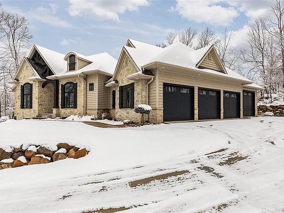 2nd image of 6710 Cottage Hill Ln NE