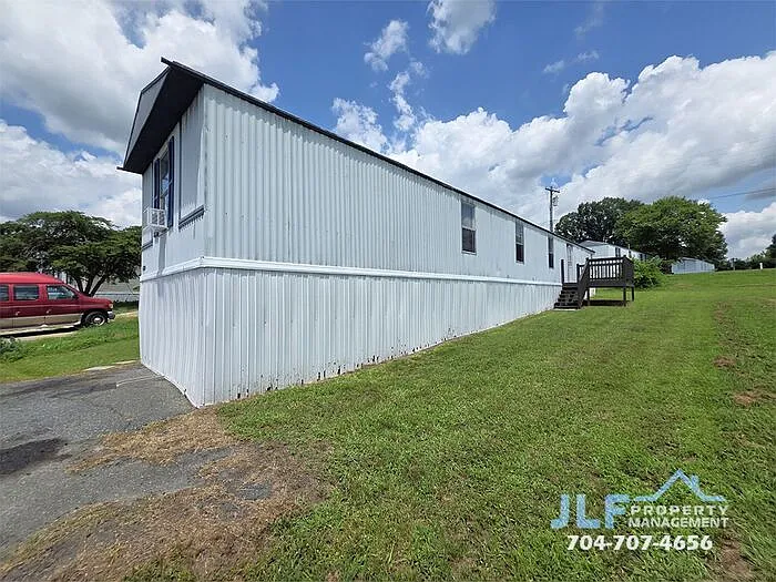6870 Frankfurt Dr — Photo 17