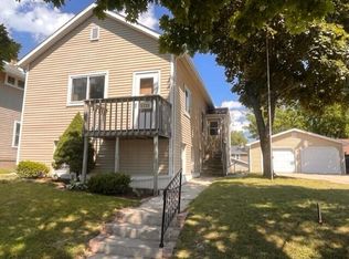 1133 S 19th St, Manitowoc, WI 54220