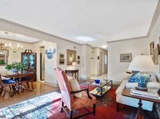 83 Canterbury Rd, Chatham, NJ 07928