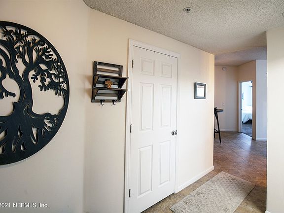 5th image of 3015 Aqua Vista Ln #19-101-307
