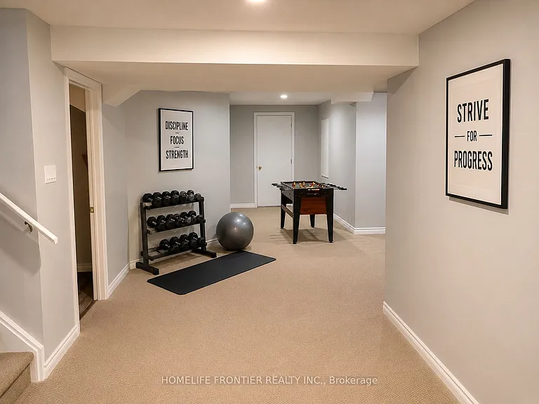 87 Estate Garden Dr — Photo 18