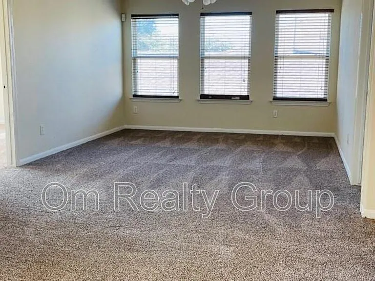 9506 Carsonmont Ln — Photo 27