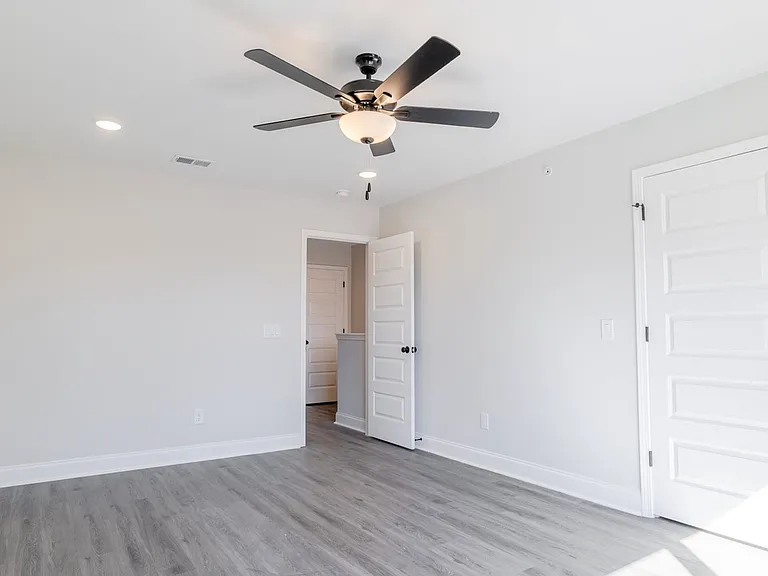 319 22nd Ave E #1046 — Photo 11