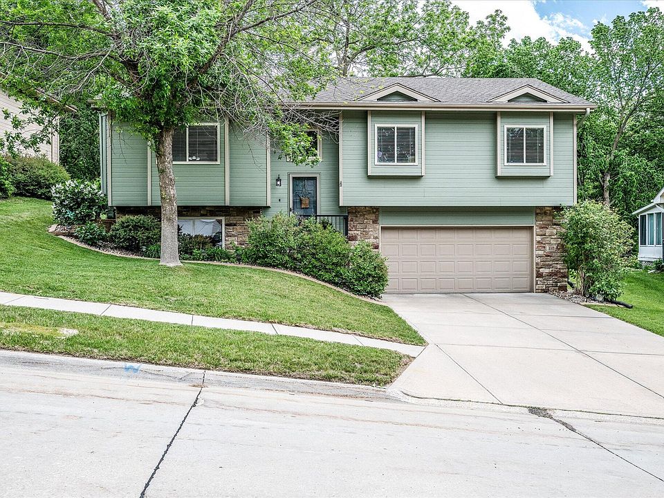 1st image of 117 Autumn Cir