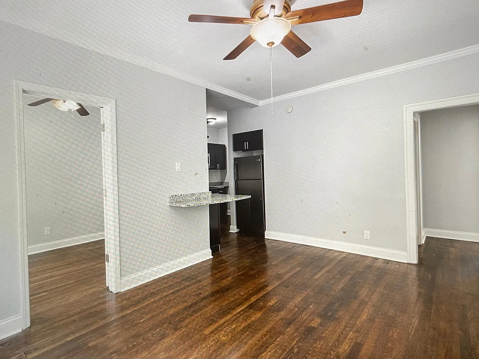 2 bed, 750 sqft, $2,275 — Photo 2