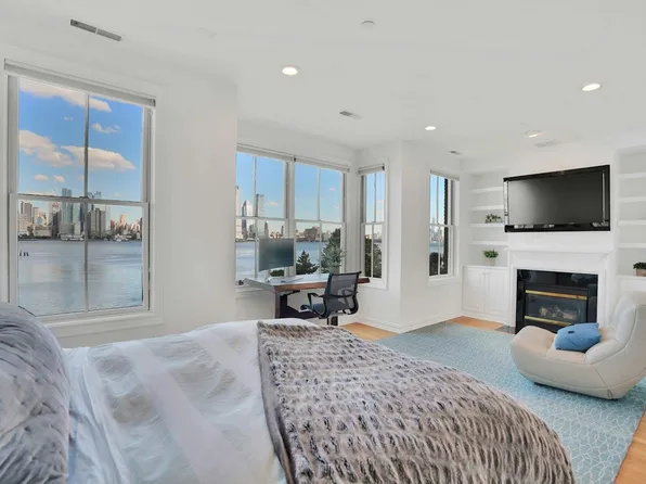 3 Regency Place image 10 of 17